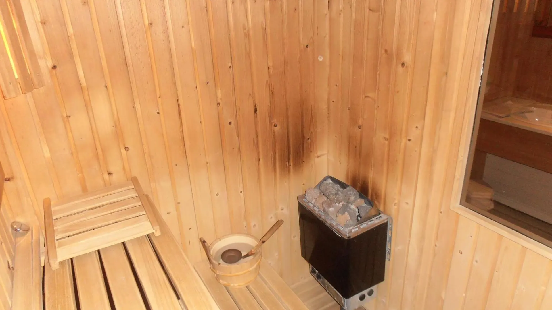 Hotel L'Echaillon Nevache 2*,  France